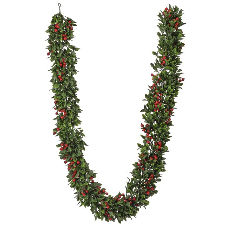 Boxwood Berry Garland