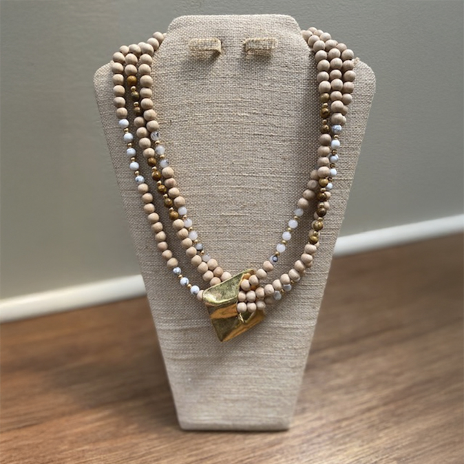 Merx Beaded Necklace